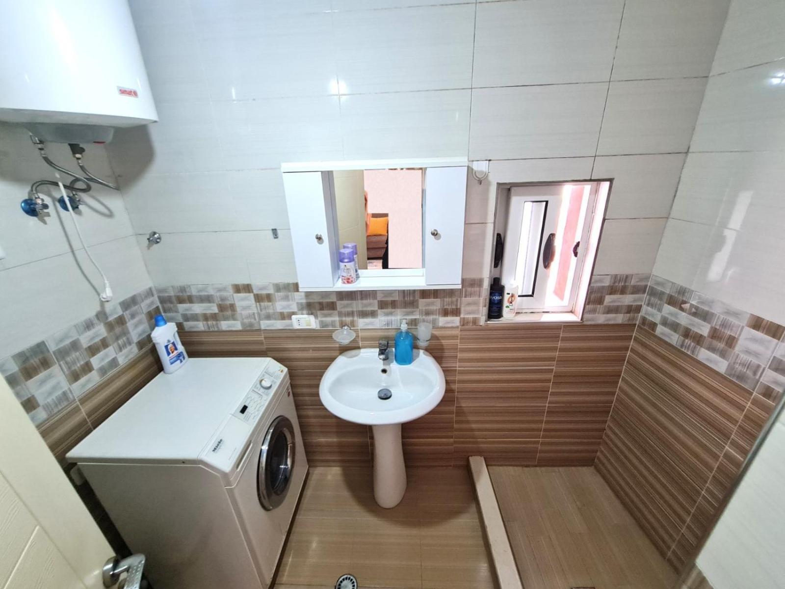 Apartament Property Albania 7 Tirana Exterior photo